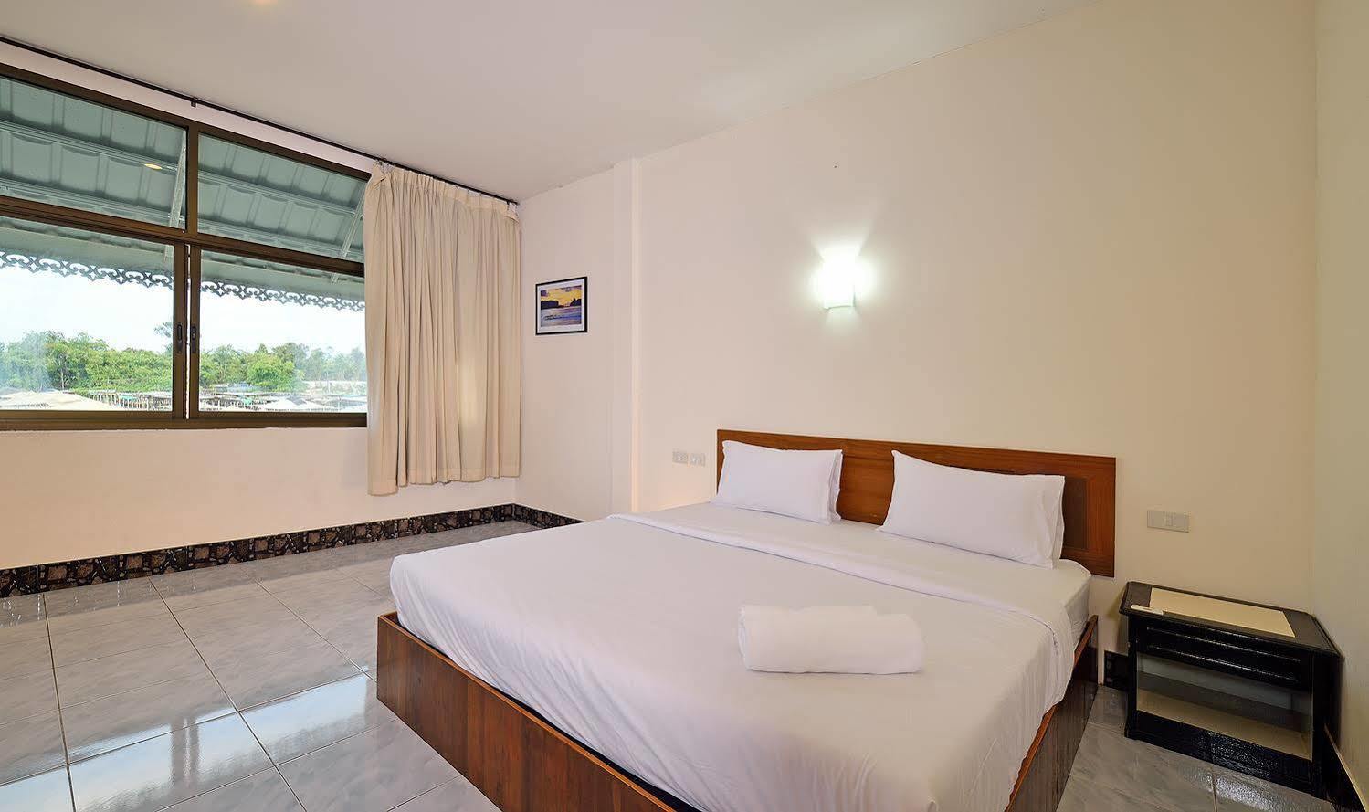 Krabi Grand Place Hotel Dış mekan fotoğraf